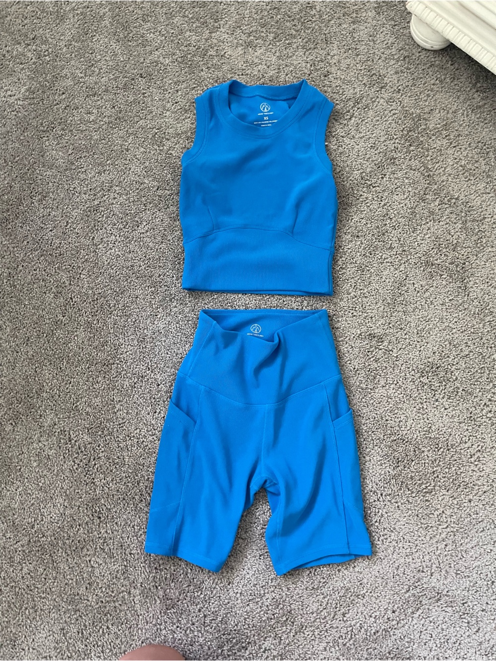 Blue Activewear Crop Top and High-Waist Leggings Set